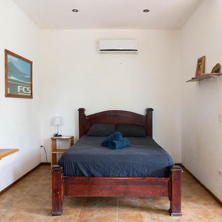 Chicama : Burnt Toast Surfcamp Apartment Носара Екстериор снимка